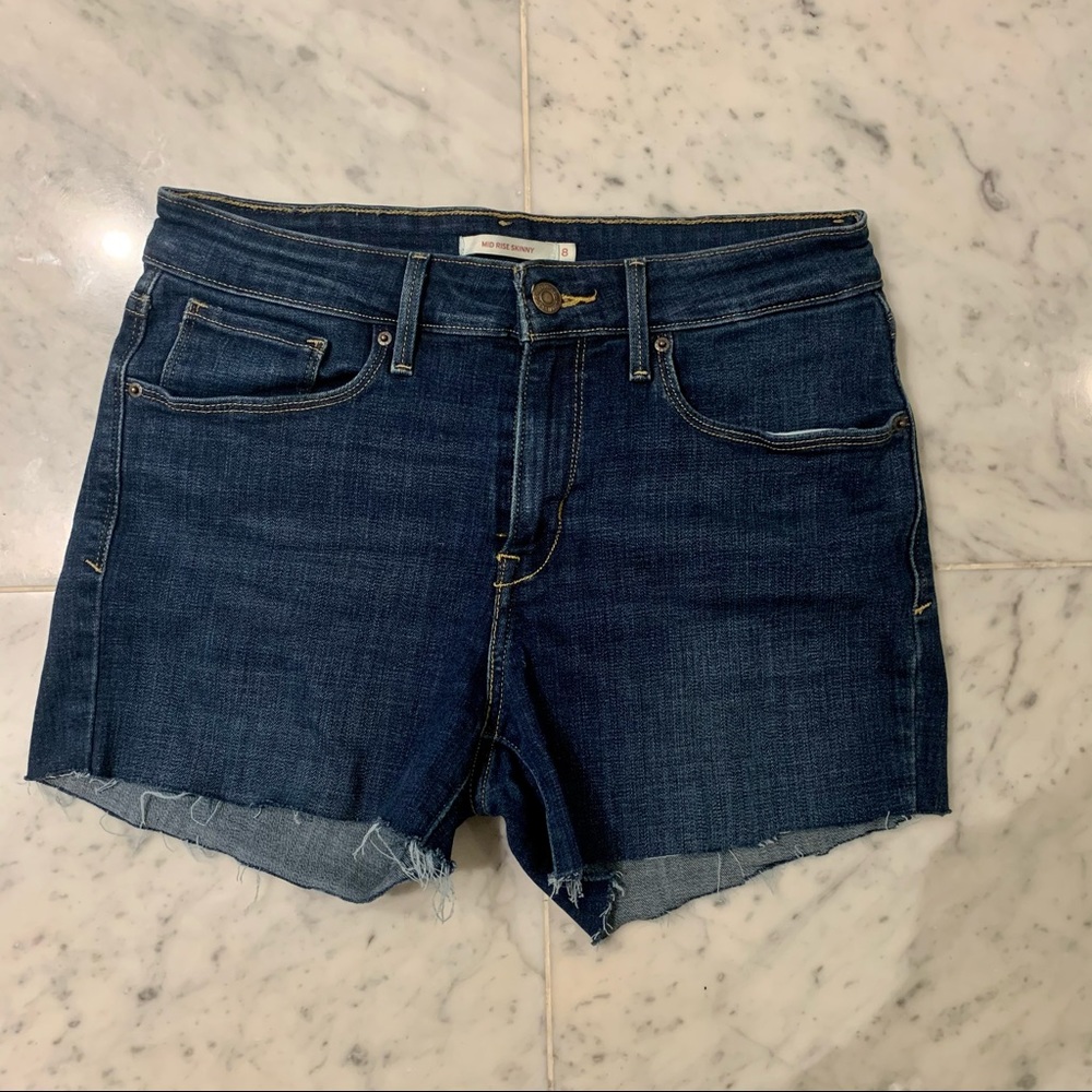 Vintage Levi’s Cropped Mid-rise Jean Shorts